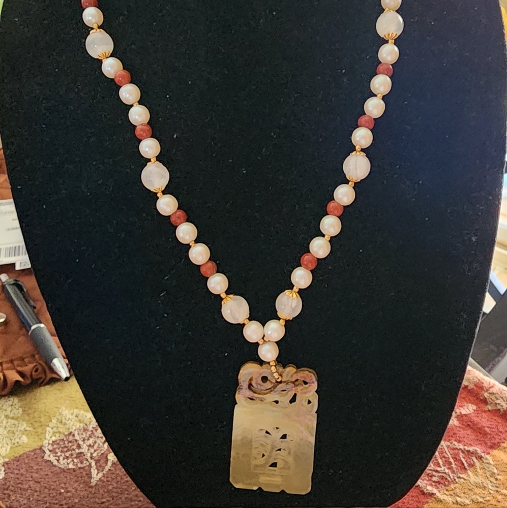 Hobe Pearls Necklace